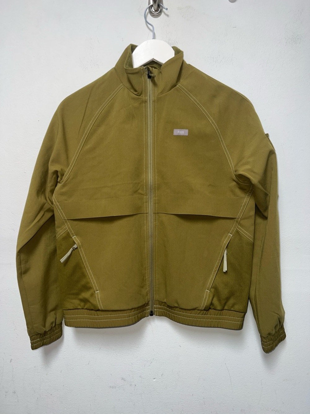 Olive Figs Sydney Cargo Scrub Jacket size XXS